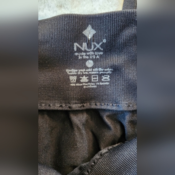 Le-vel Nux Black Mesh Leggings - small - Picture 4 of 6